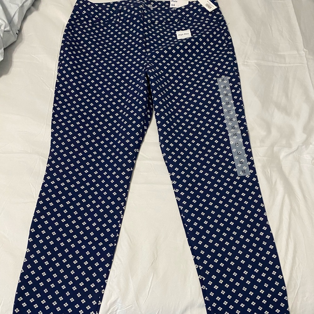 Old Navy Pixie pants